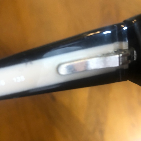 Chanel Small Prescribe Eyeglasses. - Picture 12 of 16